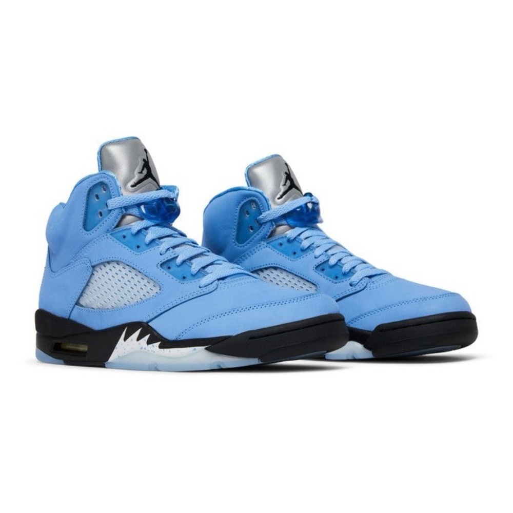 Jordan Retro 5 SE Blue and Black men’s size 8.5 (Euro 42)